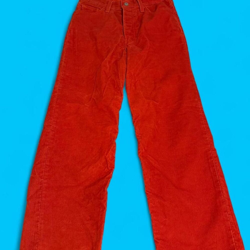 Levi’s Premium Ribcage Straight Ankle Cords